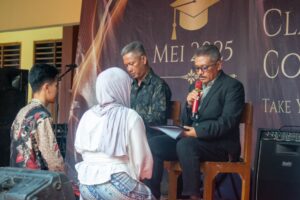 Acara Kelulusan Kelas XII SMKN 1 Padaherang Tahun 2025